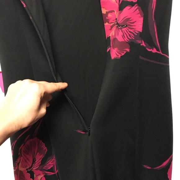 BEAUTIFUL NWT Betsey Johnson Midi Dress. - Picture 9 of 9